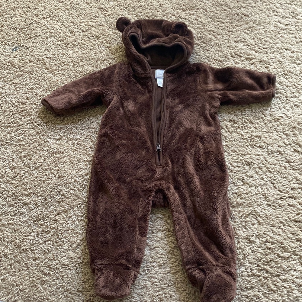 Baby gap bunting suit